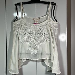 Beach White Crop Top Lace Decor | Brand: Flying Tomato | Size: Small